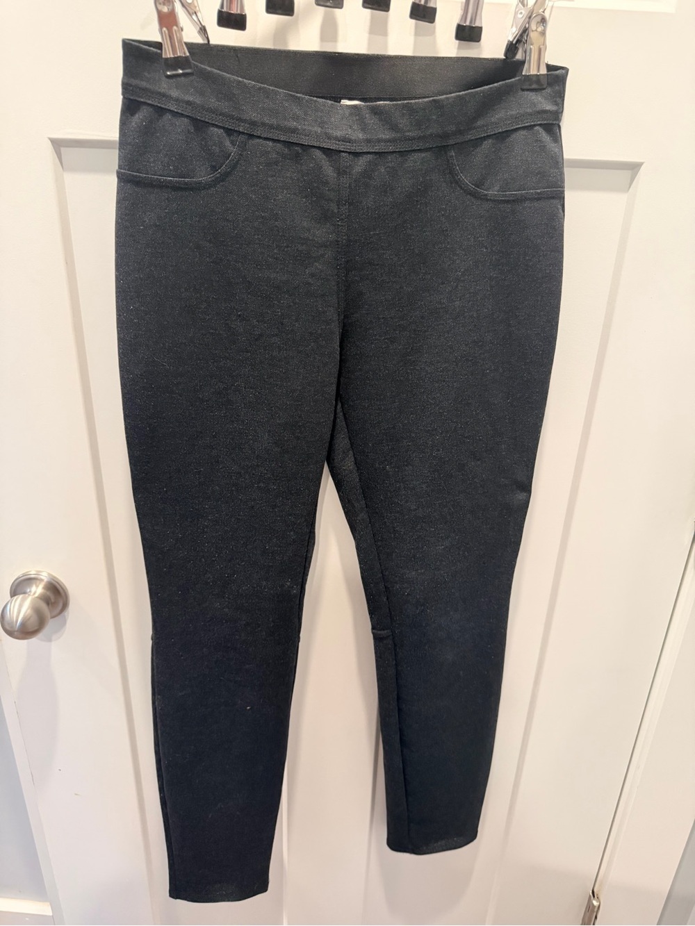 Max Studio Medium Black Ponte Knit Pull On Skinny Pants Stretch Career Casual